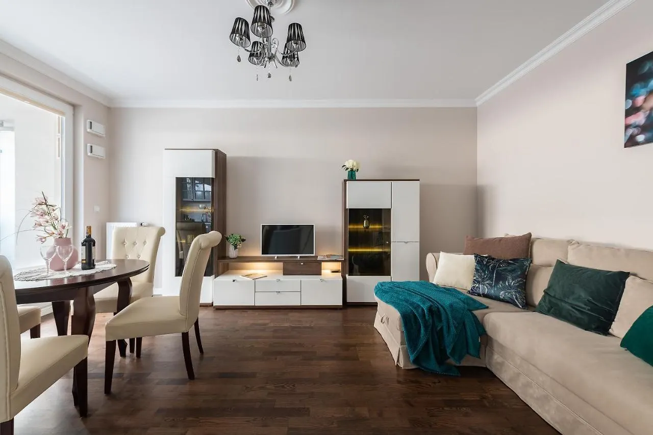 P&O Apartments Near Westfield Arkadia Warsaw 0*,